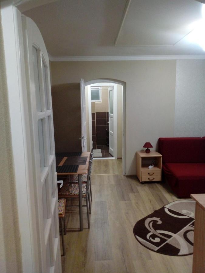 Kiraly Apartman Gheorgheni  Eksteriør billede